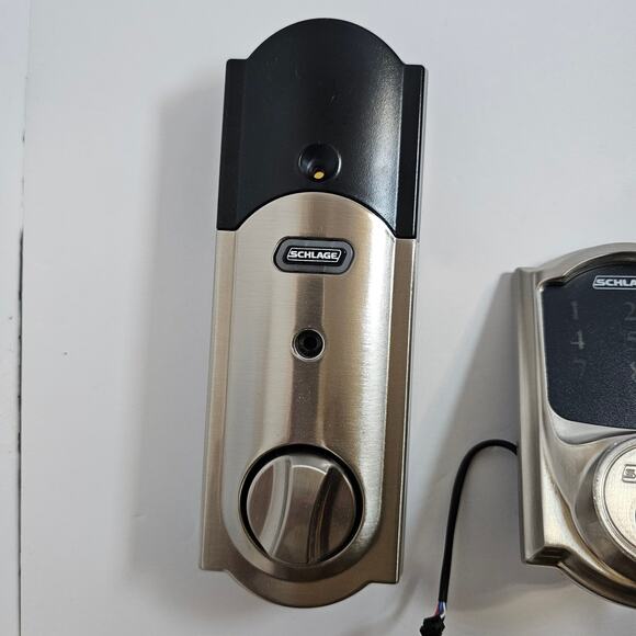 Schlage Encode Plus Camelot Touchscreen Electronic Deadbolt WiFi #BE499WBCAM619 - Picture 4 of 10